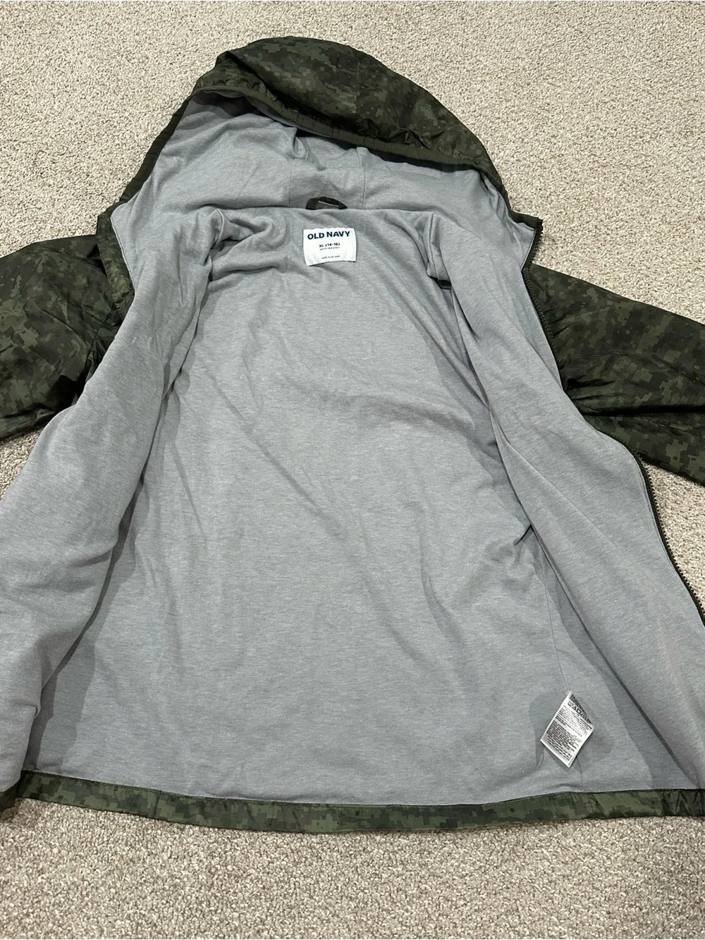Old Navy Boys Green Pixelated Camo Lined Hooded Water Resistant Jacket